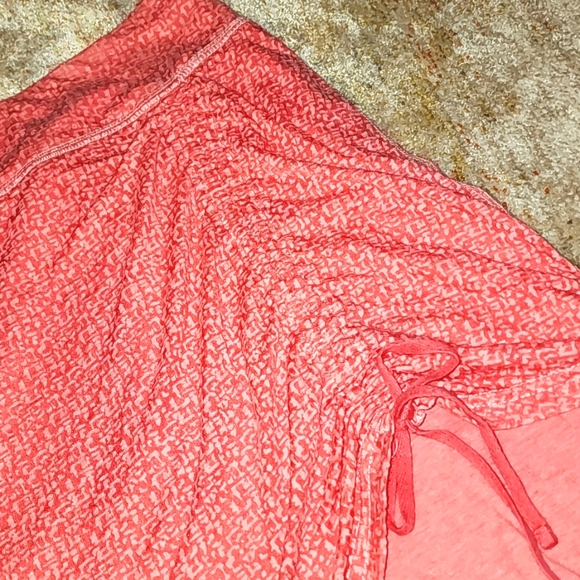 ** 2/$25 ** Athleta Crossroads Burnout Skirt in Watermelon 🍉 - Picture 2 of 10